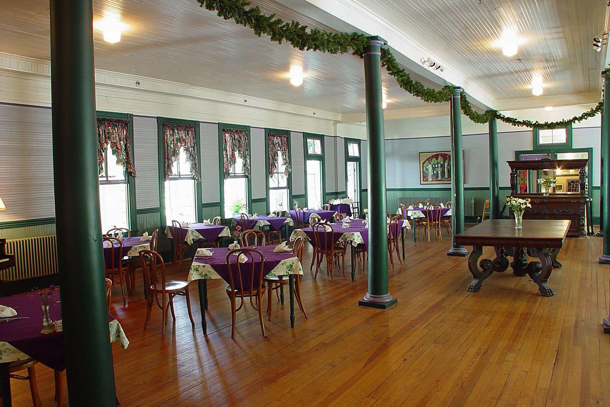 Grand Old Lady Hotel Waynesville Εξωτερικό φωτογραφία